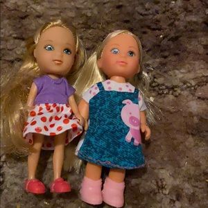 Twin dolls  farmer girls.